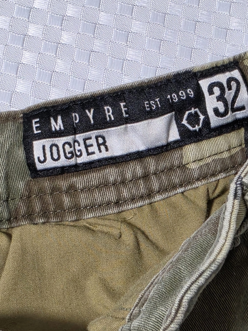 Empyre Camo Cargo Jogger Pants Men's Size 32 Skate Streetwear Skateware